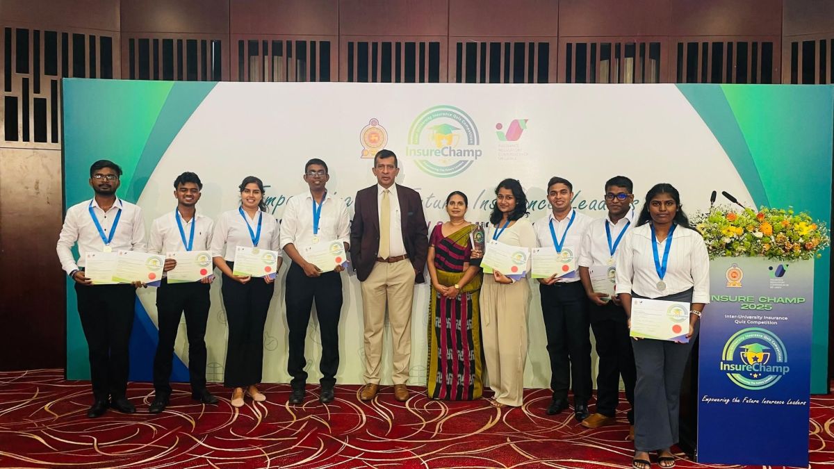 University of Peradeniya secured the position of First Runner-Up in 𝐈𝐧𝐬𝐮𝐫𝐞𝐂𝐡𝐚𝐦𝐩 𝟐𝟎𝟐𝟓, Inter University Quiz Competition-2025.